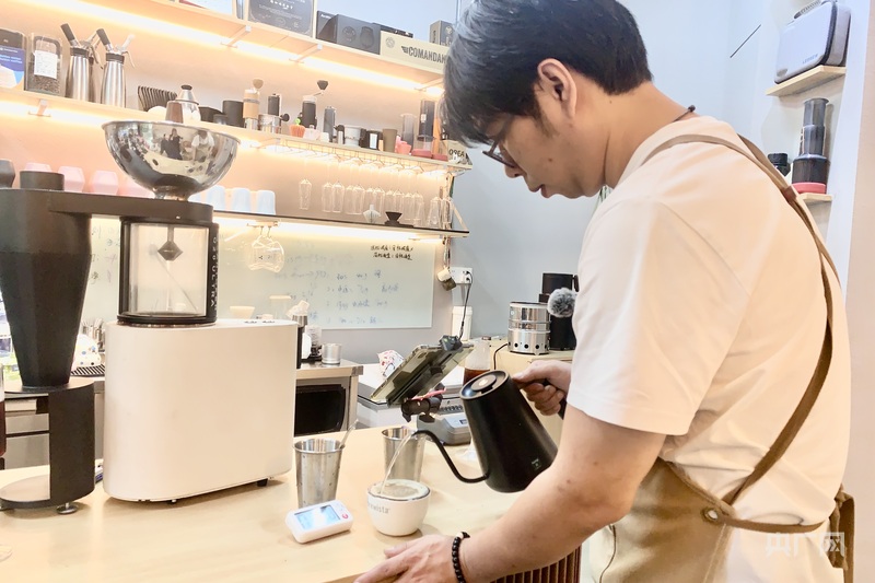 啡加工工陈施磊：从此风味有了“解码本”不朽情缘平台登录入口新