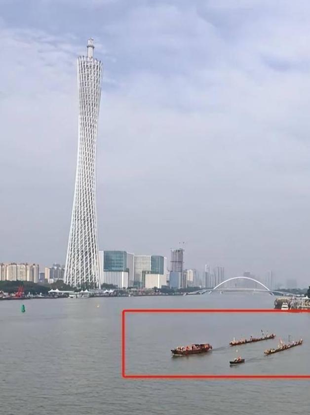条龙舟翻2条邻村嘲笑记族谱原因在闺女上不朽情缘平台登录网页端午剩1天猎德3(图9)